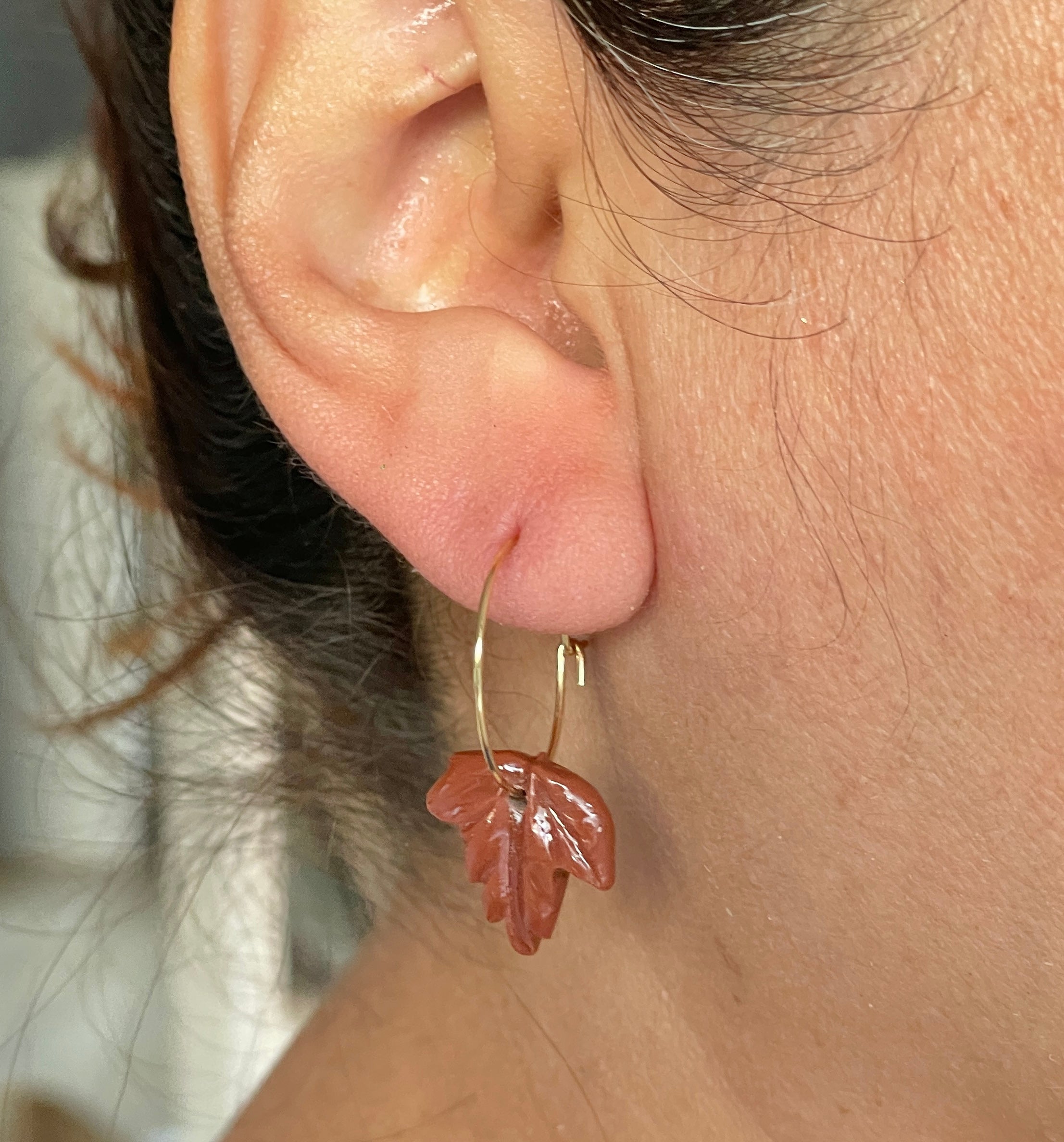 Hoja otoño marrón claro