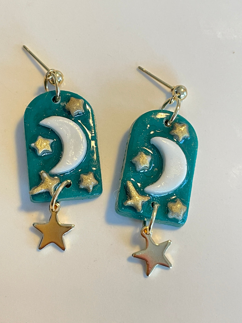 Ventana nocturna verde